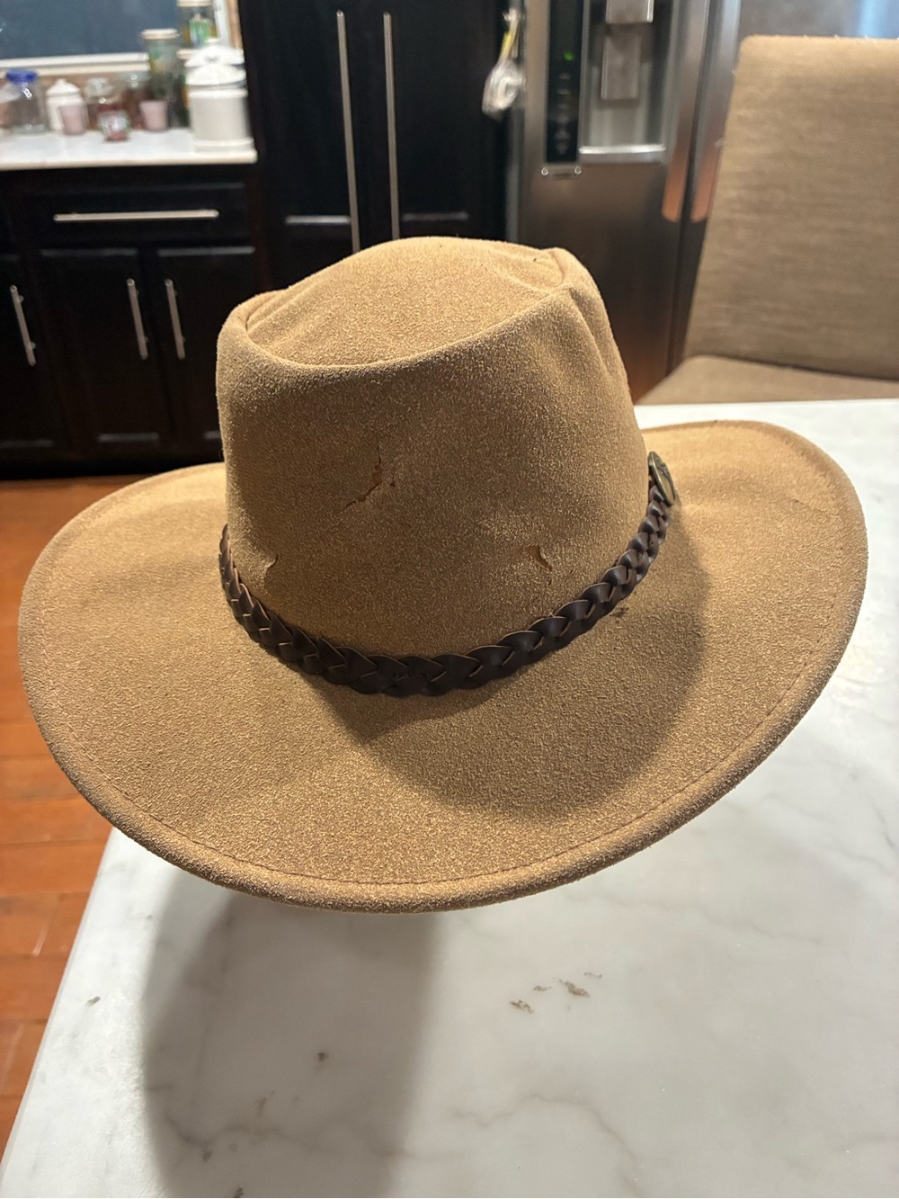 Jacaru Beige Genuine Leather Suede Men's Hat Style Wallaroo Suede Small